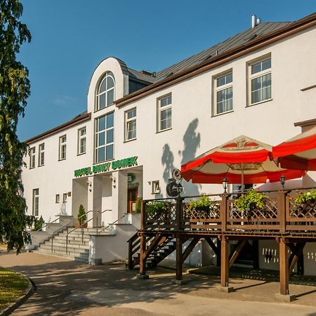 Hotel Bialy Domek Wałcz Dış mekan fotoğraf